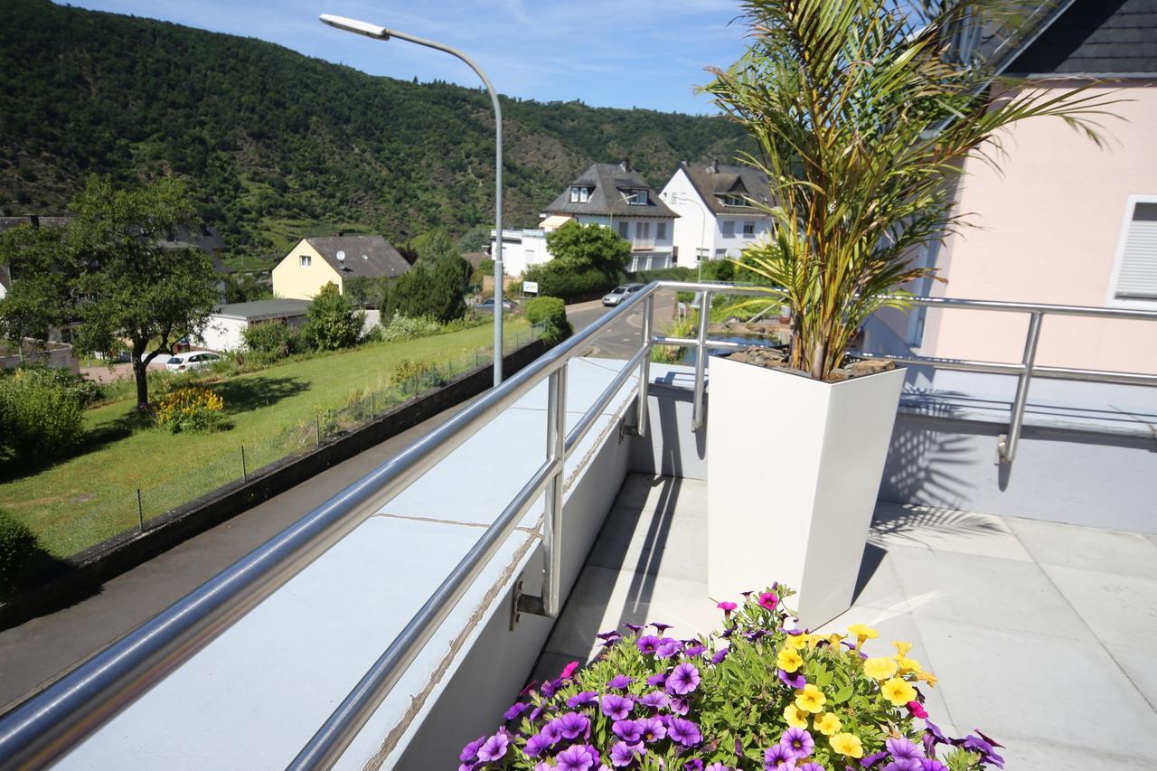 Hotel Vintage Am Bundesbank-Bunker Cochem Exterior photo